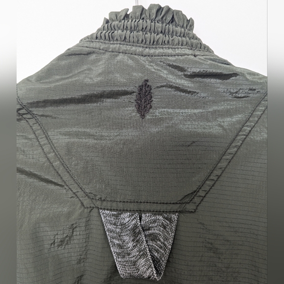 Free People Movement Starting Lineup Windbreaker Size M - Picture 7 of 9
